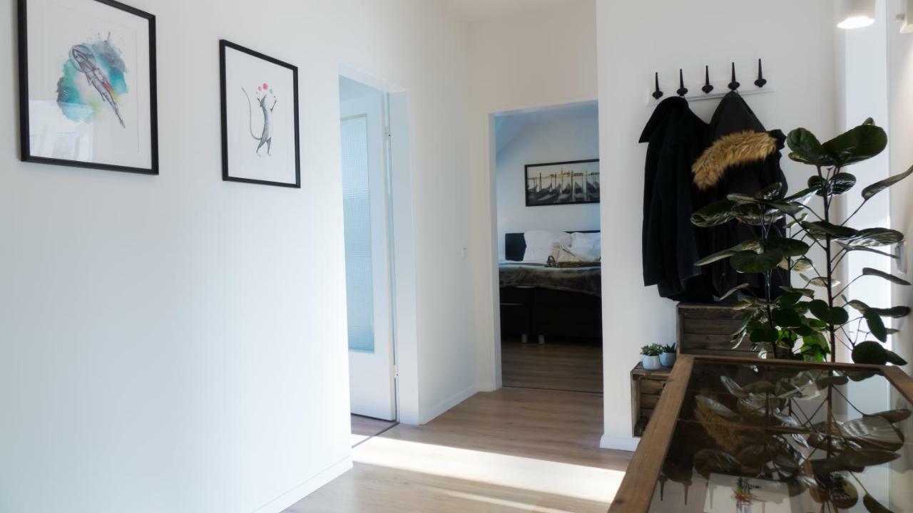 Apartments An Der Universitaet Βούρπεταλ Εξωτερικό φωτογραφία